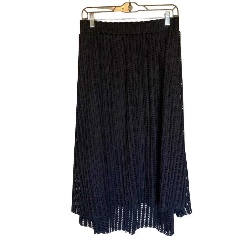 Torrid 22 Plus Size Black Full Skirt Pleated Perforated